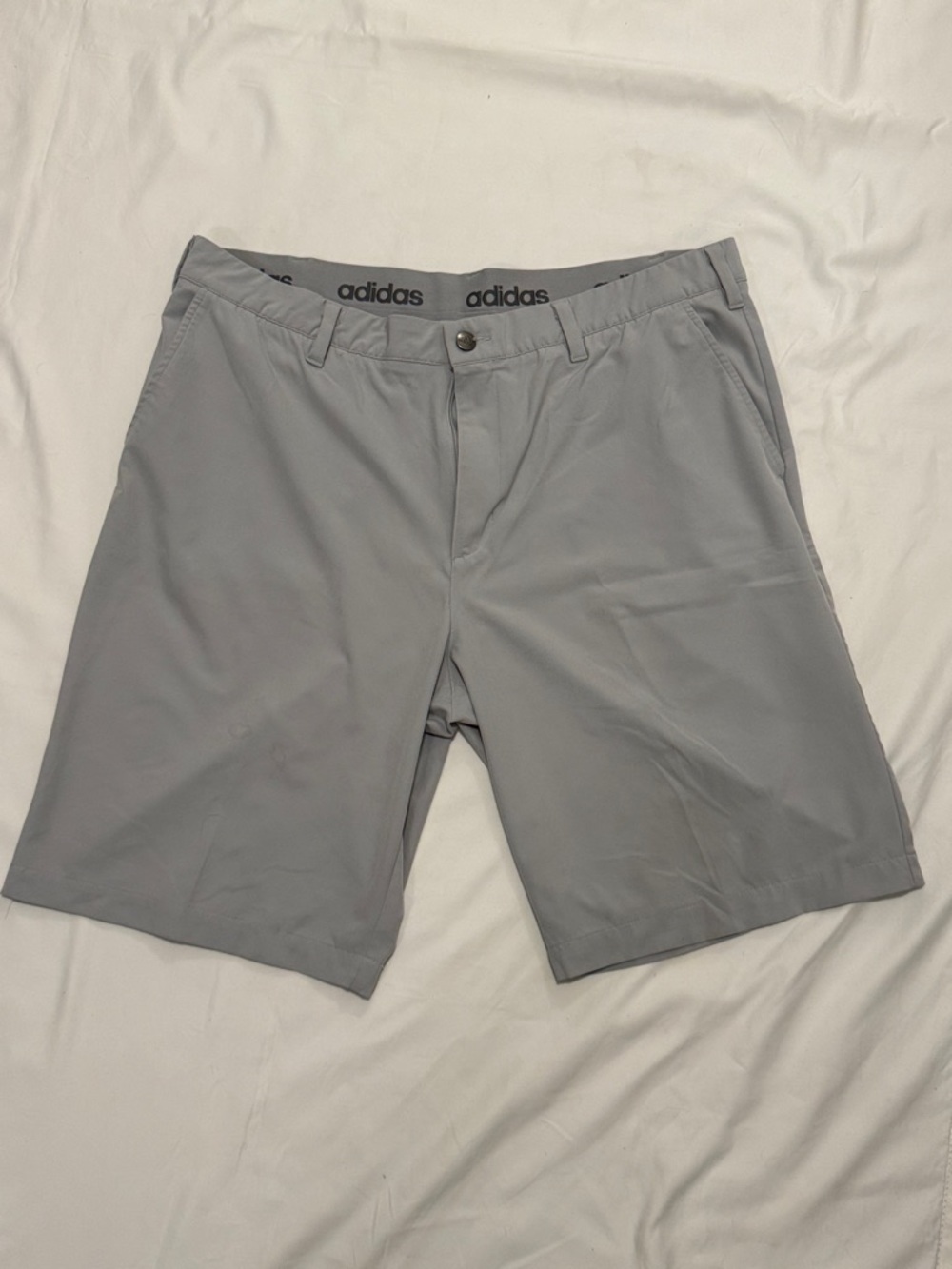 adidas Light Gray ClimaLite Stretch Waist Gray Athletic Golf Shorts 38” Waist